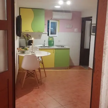 Stone On The Ideal Location Apartamento